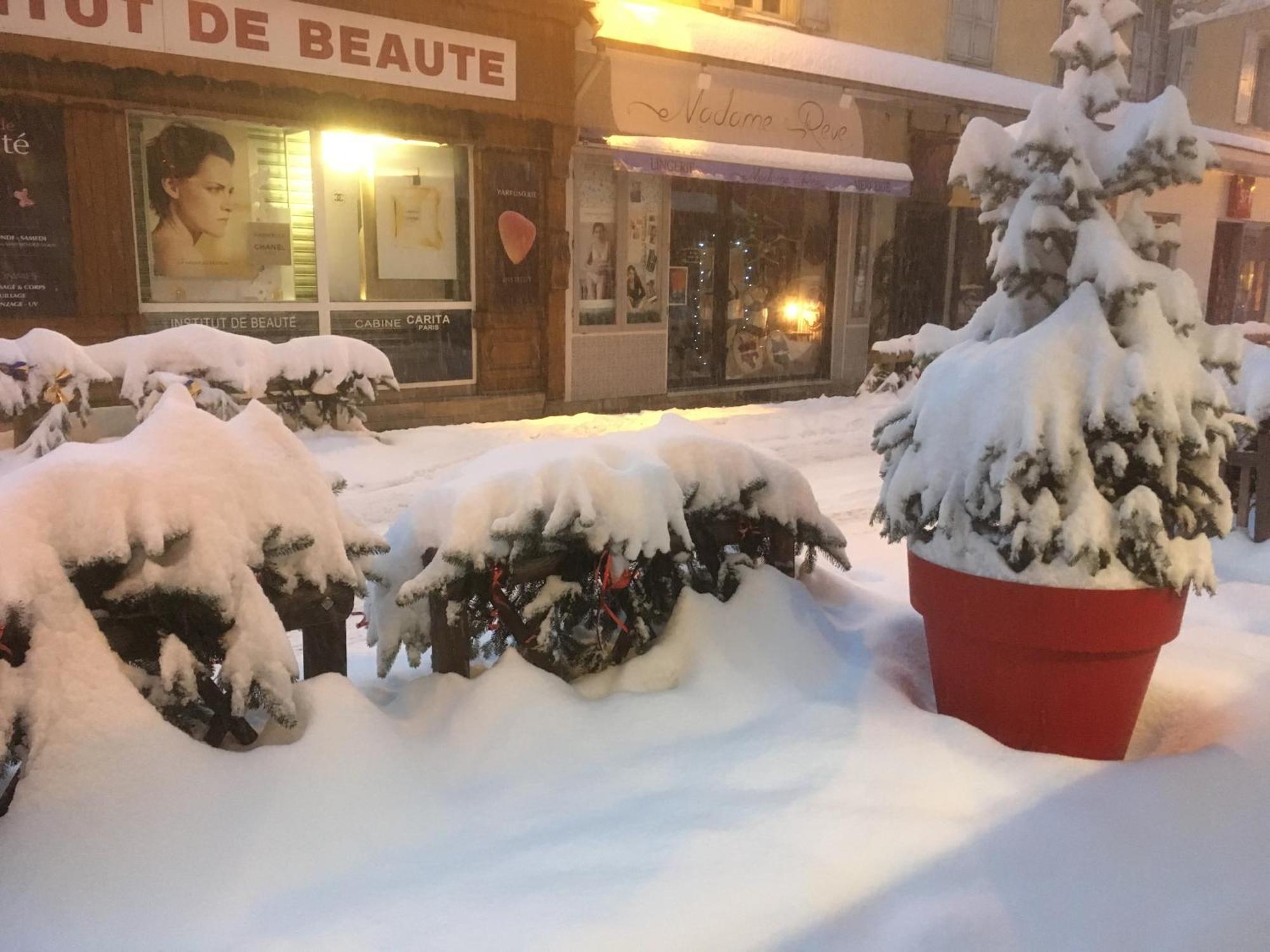 Hotel Restaurant De La Chaussee Briançon Zewnętrze zdjęcie